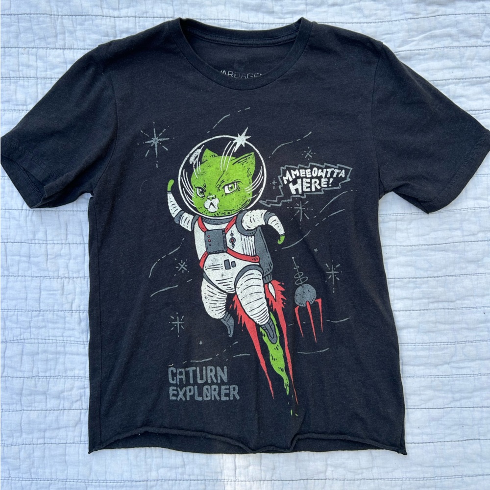 BOGO 1/2 OFF Man graves space cat t shirt